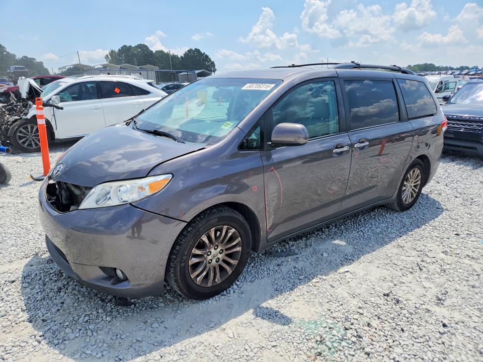 Auction sale of the 2014 Toyota Sienna, vin: 5TDYK3DC2ES437733, lot number: 66709316