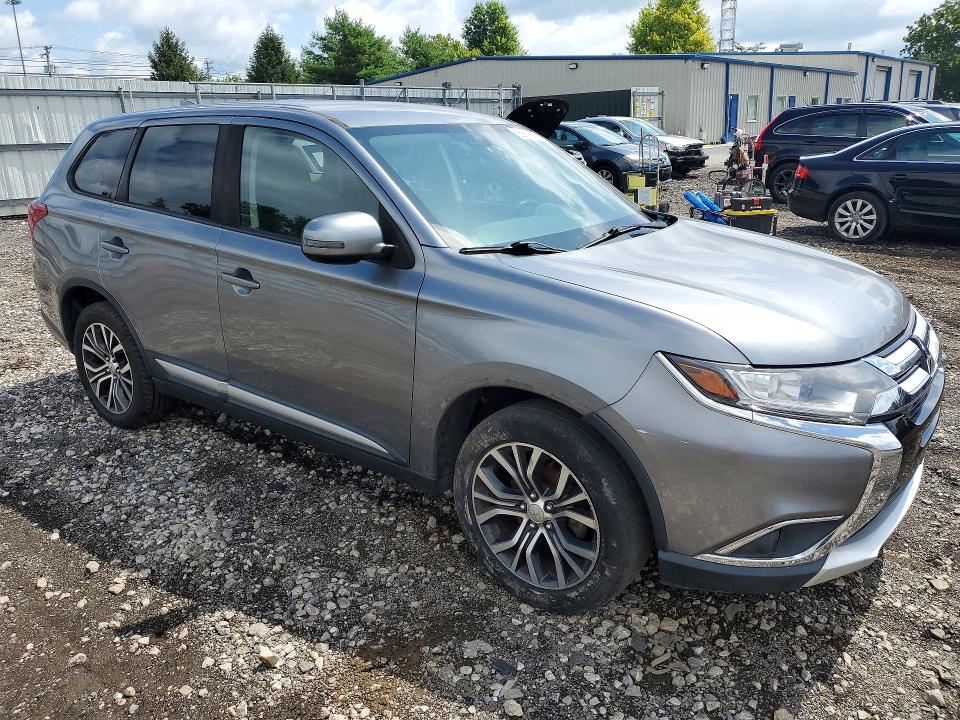 Продаж на аукціоні авто 2020 Mitsubishi Outlander, vin: JA4AZ3A35JZ040327, номер лоту: 65650156