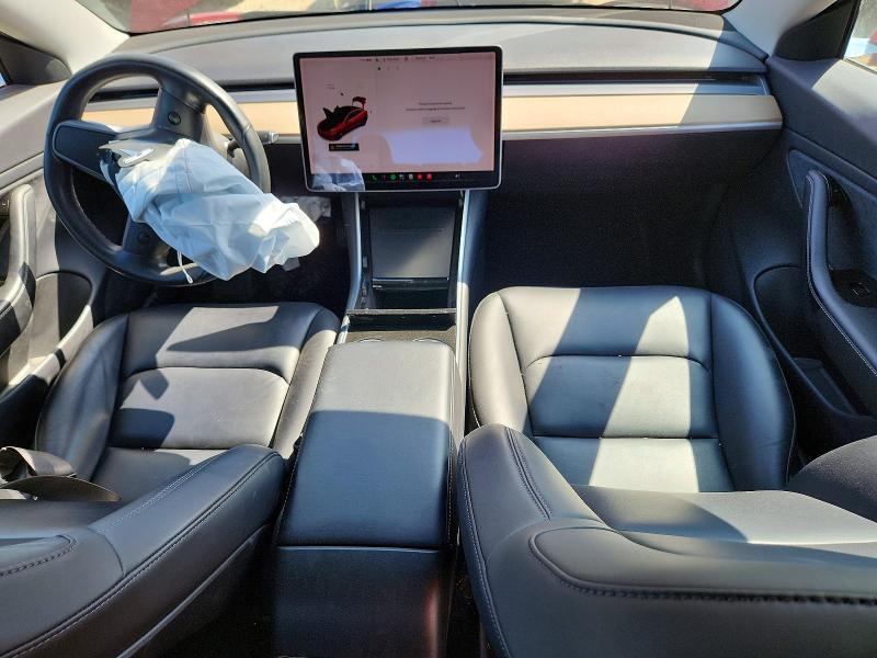 64486036 :رقم المزاد ، 5YJ3E1EA4JF052238 vin ، 2018 Tesla Model 3 مزاد بيع