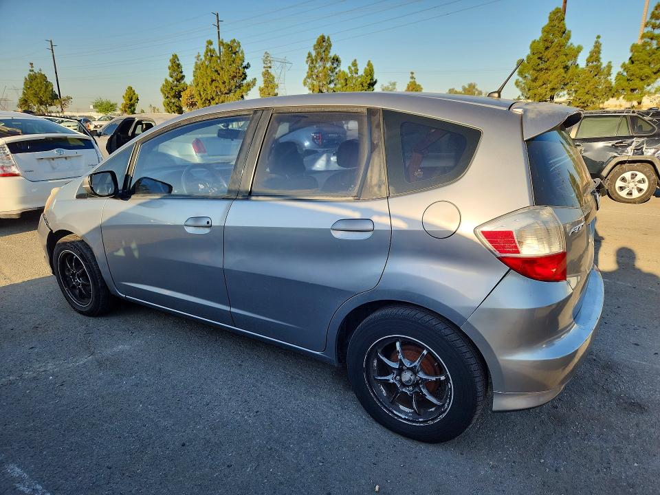 66206936 :رقم المزاد ، JHMGE8H46AC016000 vin ، 2010 Honda Fit مزاد بيع