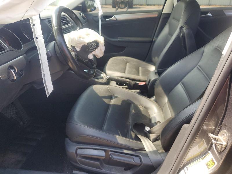 65105906 :رقم المزاد ، 3VWDB7AJ9HM322007 vin ، 2017 Volkswagen Jetta مزاد بيع