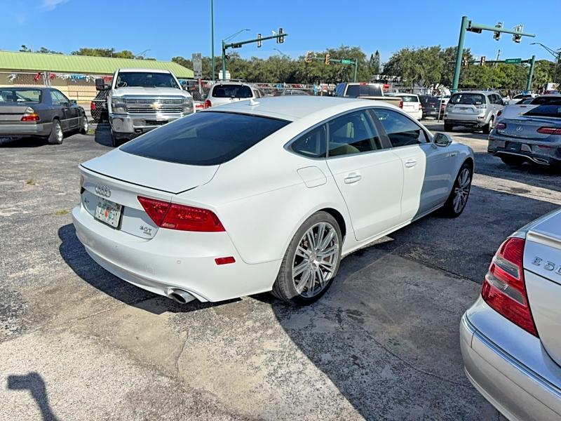 2014 Audi A7 მანქანა იყიდება აუქციონზე, vin: WAUWGAFC1EN030242, აუქციონის ნომერი: 65532736