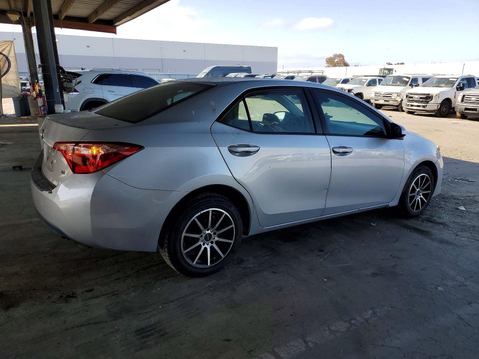 Aukcja sprzedaży 2018 Toyota Corolla, vin: 2T1BURHEXJC964081, numer aukcji: 64502766