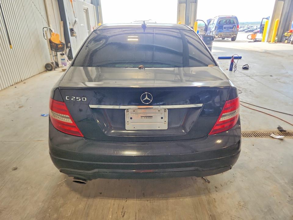 65729166 :رقم المزاد ، WDDGF4HB9EA962640 vin ، 2014 Mercedes-benz C مزاد بيع