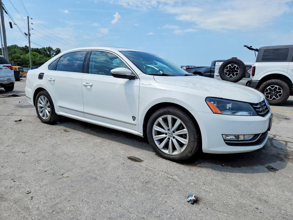 65867156 :رقم المزاد ، 1VWCH7A31CC100339 vin ، 2012 Volkswagen Passat مزاد بيع