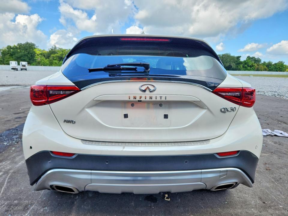 Продаж на аукціоні авто 2018 Infiniti Qx30, vin: SJKCH5CR1JA043137, номер лоту: 64826016