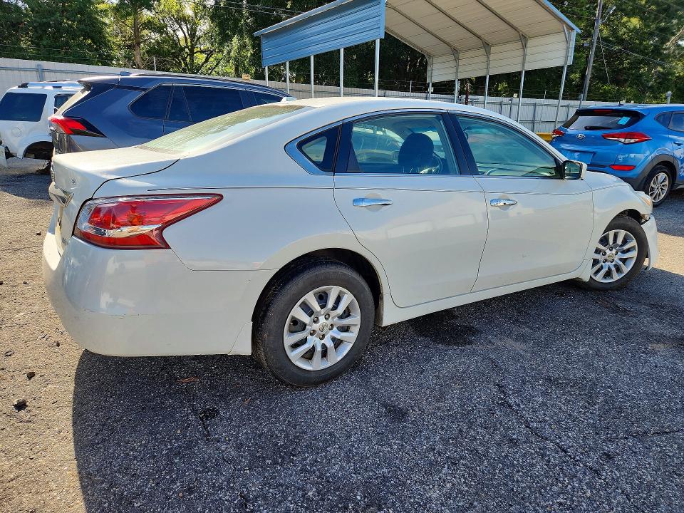 2013 Nissan Altima მანქანა იყიდება აუქციონზე, vin: 1N4AL3AP4DN417094, აუქციონის ნომერი: 63361886
