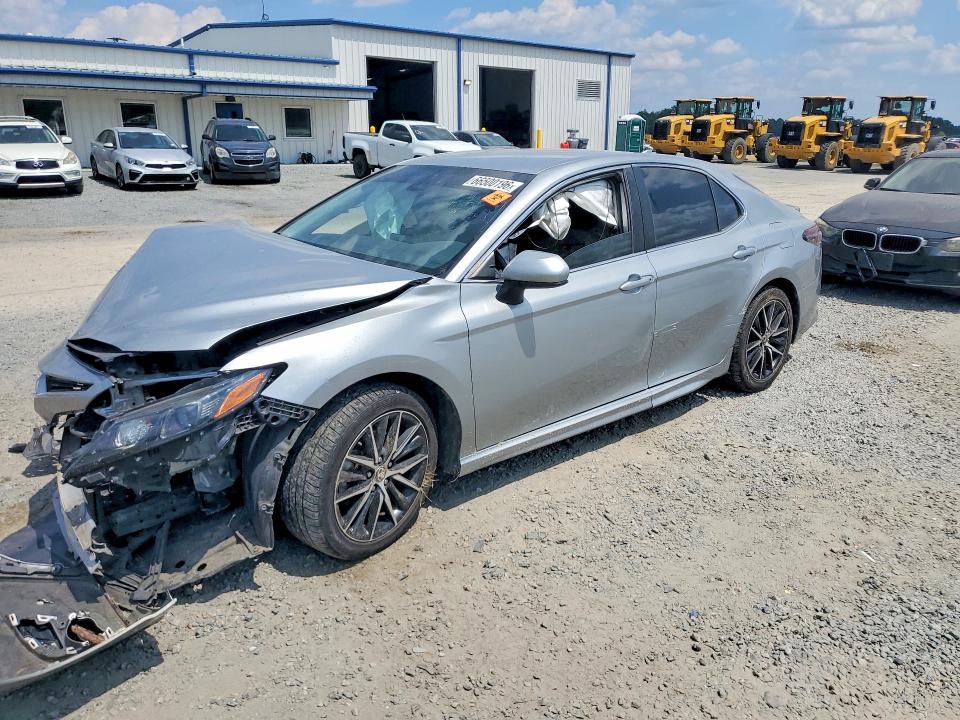 Продаж на аукціоні авто 2021 Toyota Camry, vin: 4T1G11AK5MU424754, номер лоту: 66500196