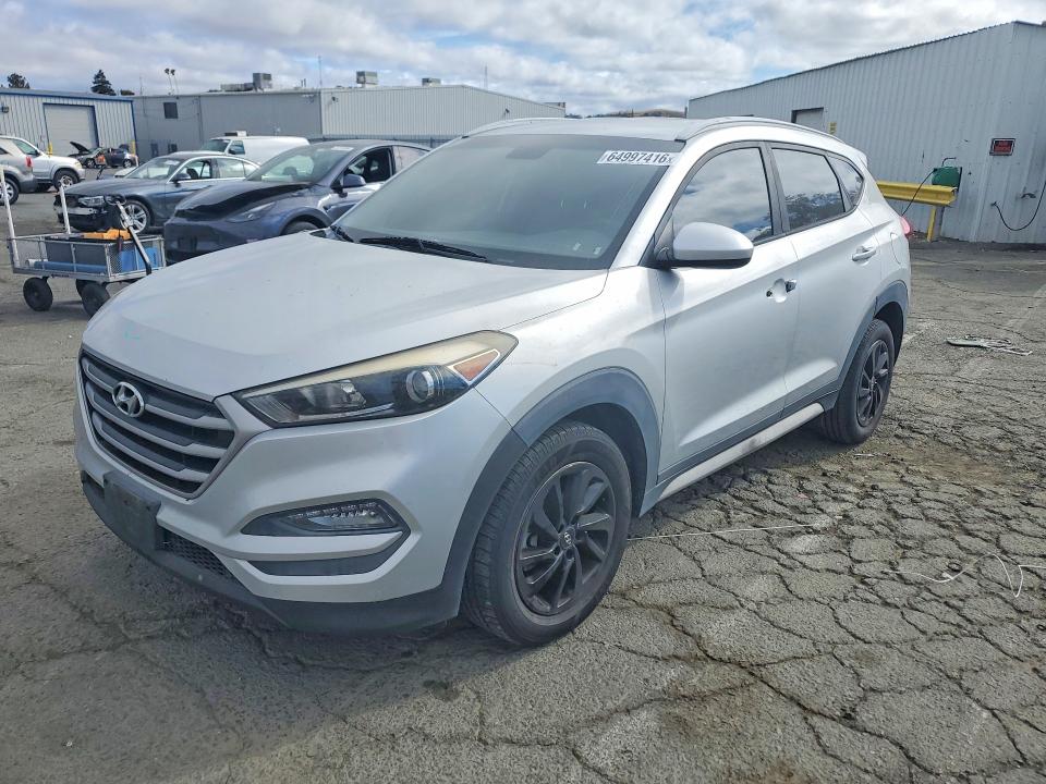 64997416 :رقم المزاد ، KM8J3CA44JU766852 vin ، 2018 Hyundai Tucson مزاد بيع