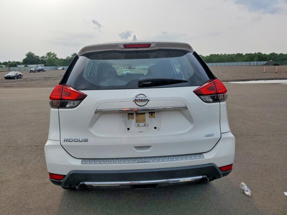 Auction sale of the 2017 Nissan Rogue, vin: JN8AT2MV2HW014816, lot number: 64703156