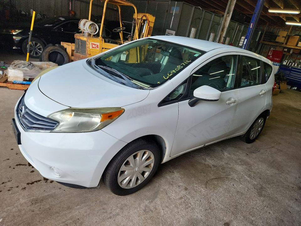 2015 Nissan Versa Note მანქანა იყიდება აუქციონზე, vin: 3N1CE2CP5FL420757, აუქციონის ნომერი: 66908716