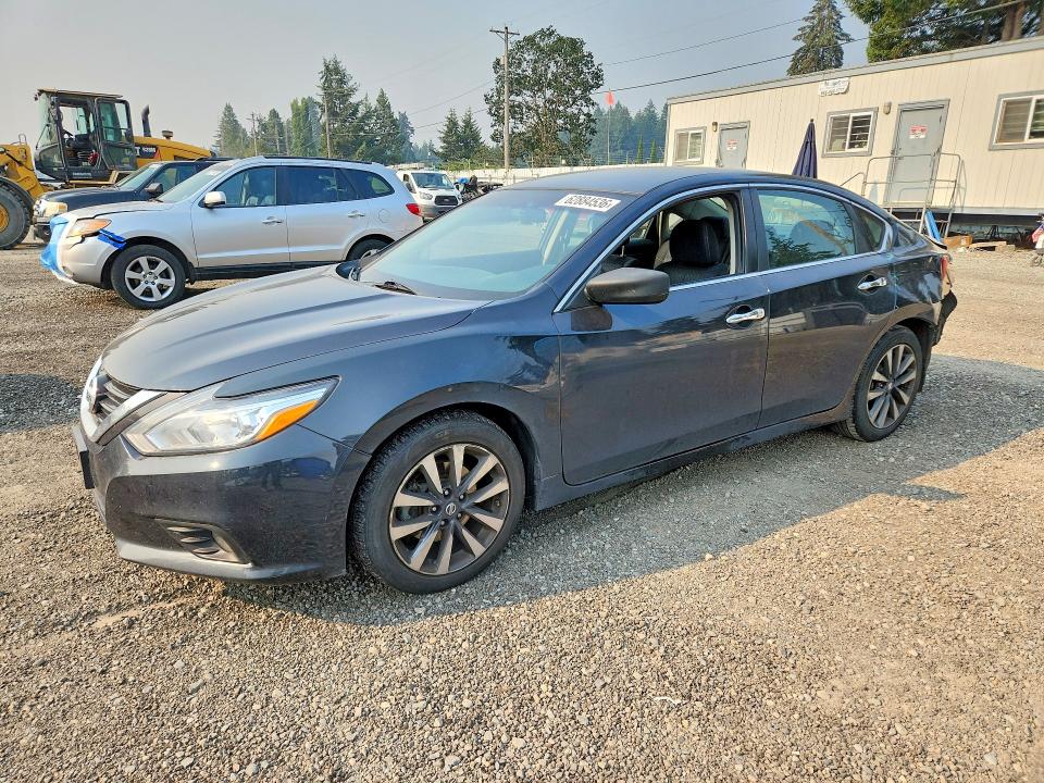 Auction sale of the 2017 Nissan Altima, vin: 1N4AL3APXHC262732, lot number: 62884536
