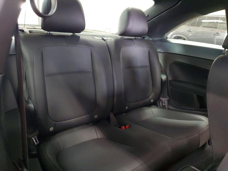 63750196 :رقم المزاد ، 3VWJ17AT5GM605817 vin ، 2016 Volkswagen Beetle مزاد بيع