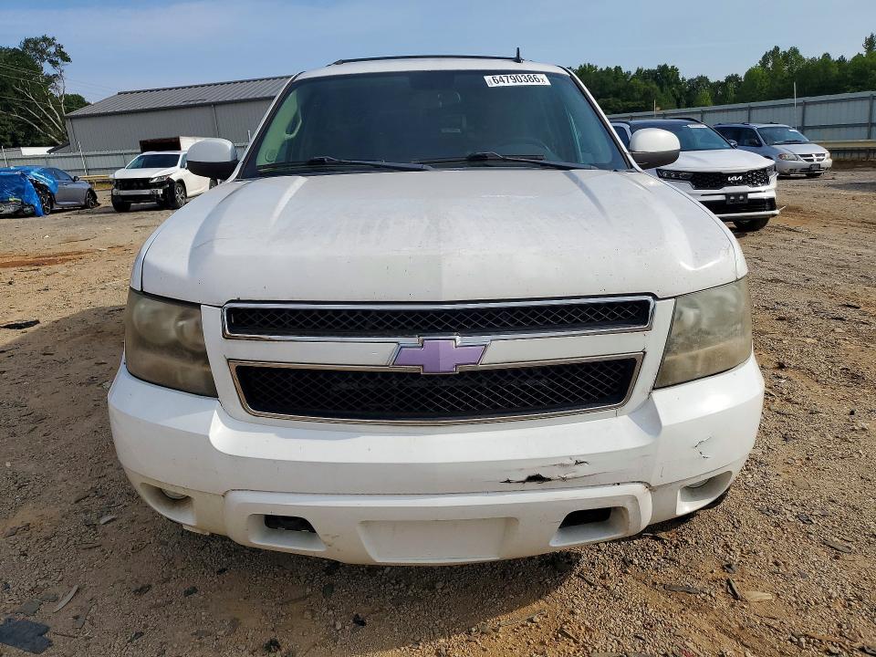 2011 Chevrolet Tahoe მანქანა იყიდება აუქციონზე, vin: 1GNSKAE0XBR385204, აუქციონის ნომერი: 64790386