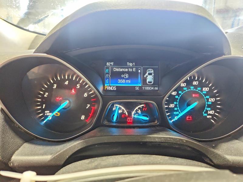 64080256 :رقم المزاد ، 1FMCU9J91FUC12843 vin ، 2015 Ford Escape مزاد بيع