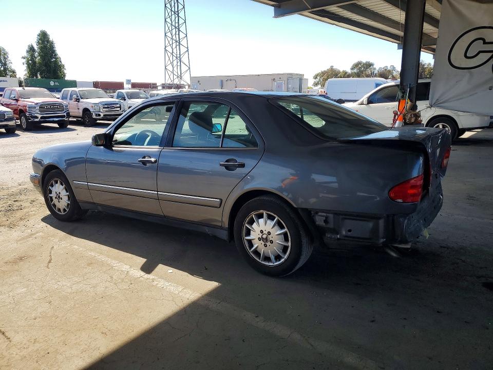 Продаж на аукціоні авто 1998 Mercedes-benz E, vin: WDBJF65F3WA547929, номер лоту: 65352636