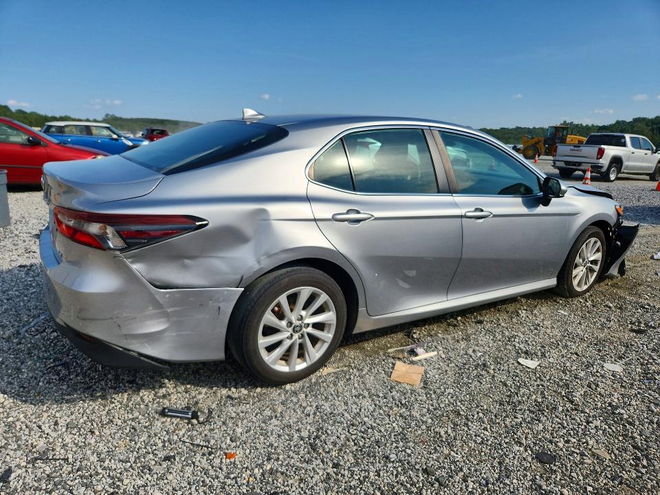 Продажа на аукционе авто 2021 Toyota Camry, vin: 4T1C11AK6MU615324, номер лота: 67136066
