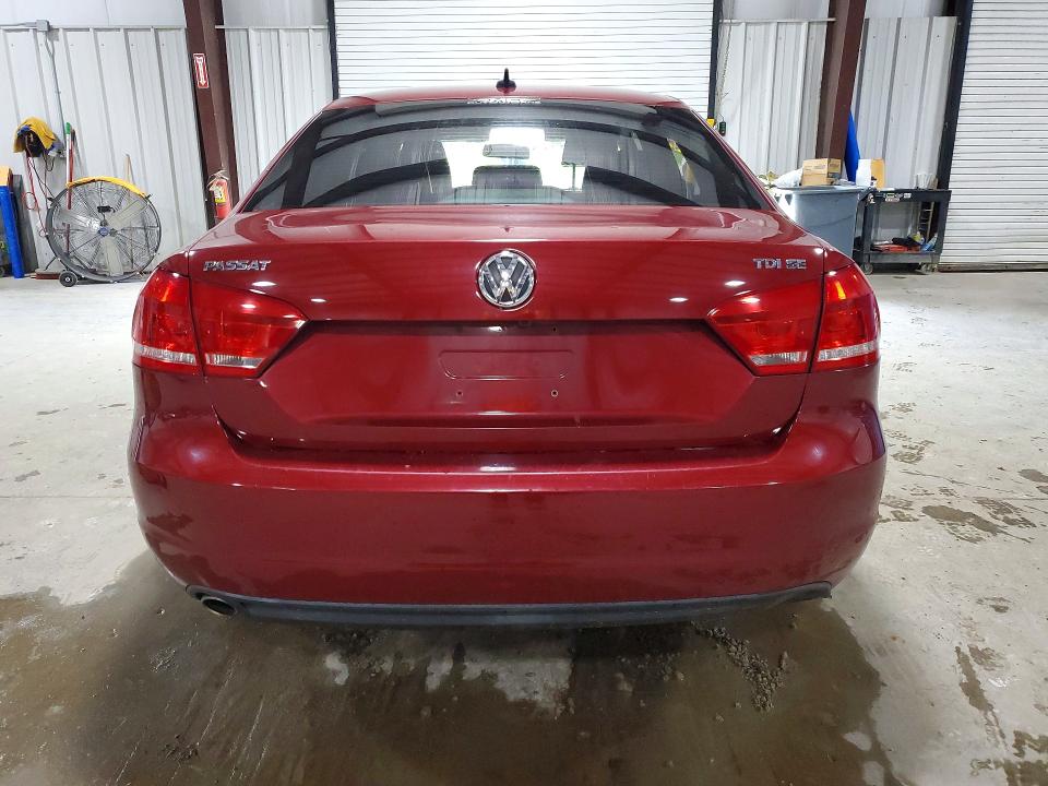 66251466 :رقم المزاد ، 1VWBV7A36FC042205 vin ، 2015 Volkswagen Passat مزاد بيع