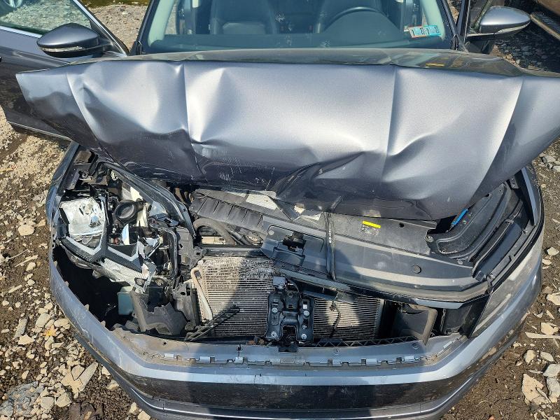 Продаж на аукціоні авто 2017 Volkswagen Passat, vin: 1VWBT7A30HC021956, номер лоту: 64573116