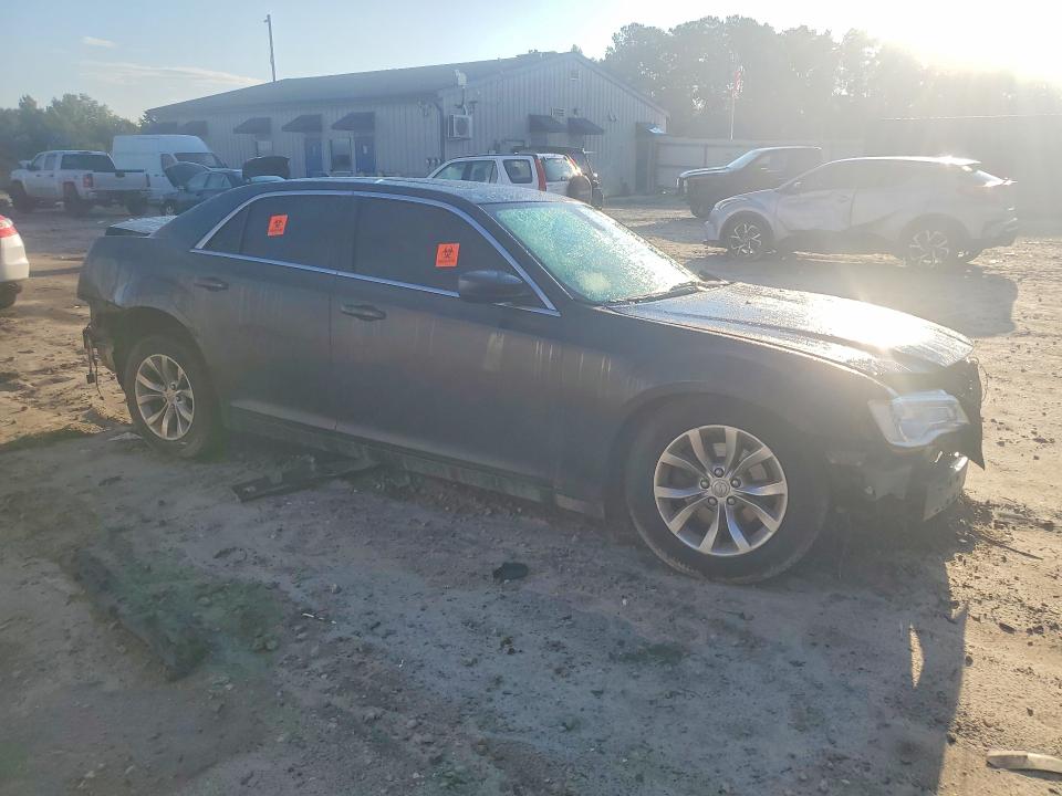 2015 Chrysler 300 მანქანა იყიდება აუქციონზე, vin: 2C3CCAAG5FH864458, აუქციონის ნომერი: 63893586