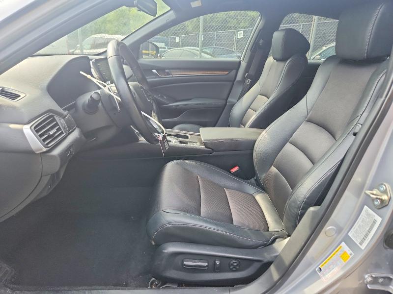 63700716 :رقم المزاد ، 1HGCV1F30KA169276 vin ، 2019 Honda Accord مزاد بيع