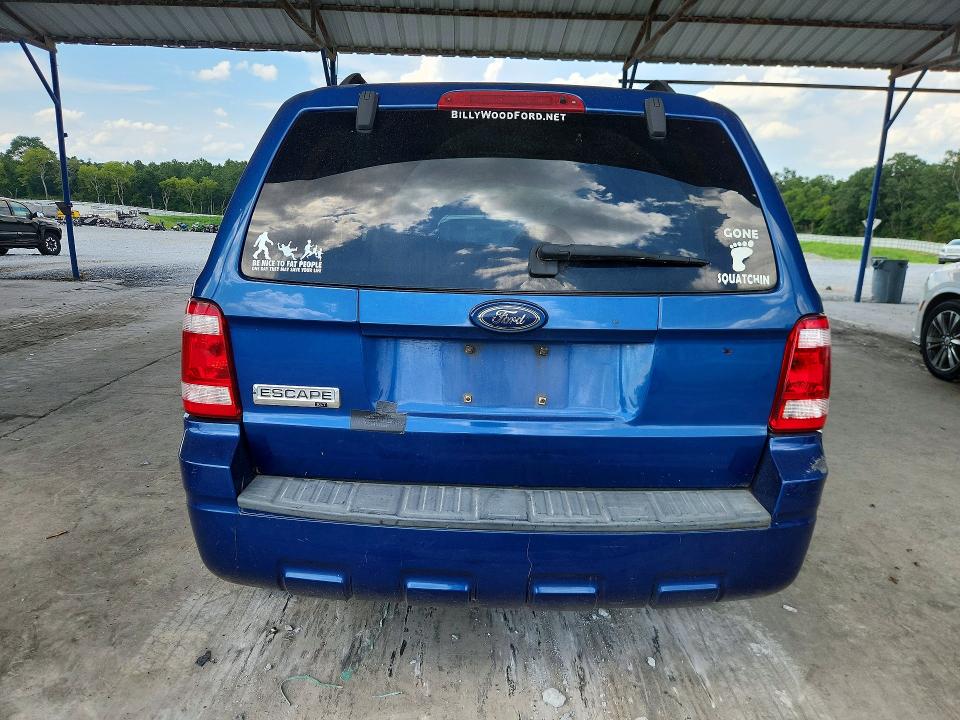 2008 Ford Escape მანქანა იყიდება აუქციონზე, vin: 1FMCU031X8KD40015, აუქციონის ნომერი: 65064356