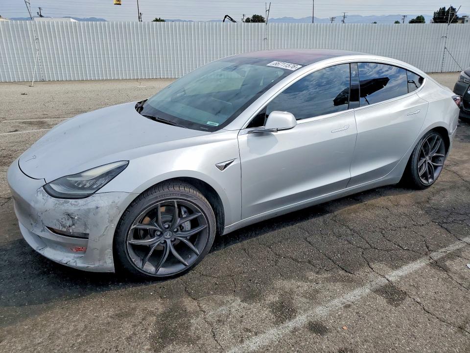 2018 Tesla Model 3 მანქანა იყიდება აუქციონზე, vin: 5YJ3E1EA3JF009722, აუქციონის ნომერი: 66711576