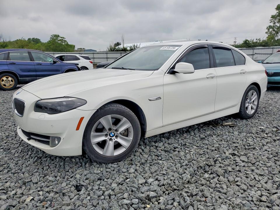 65195726 :رقم المزاد ، WBAXH5C55DDW16557 vin ، 2013 Bmw 528 مزاد بيع