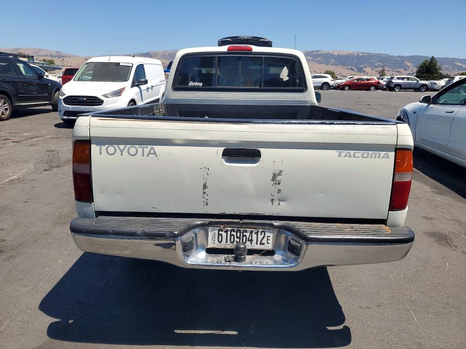1998 Toyota Tacoma მანქანა იყიდება აუქციონზე, vin: 4TANL42N1WZ044330, აუქციონის ნომერი: 63592146