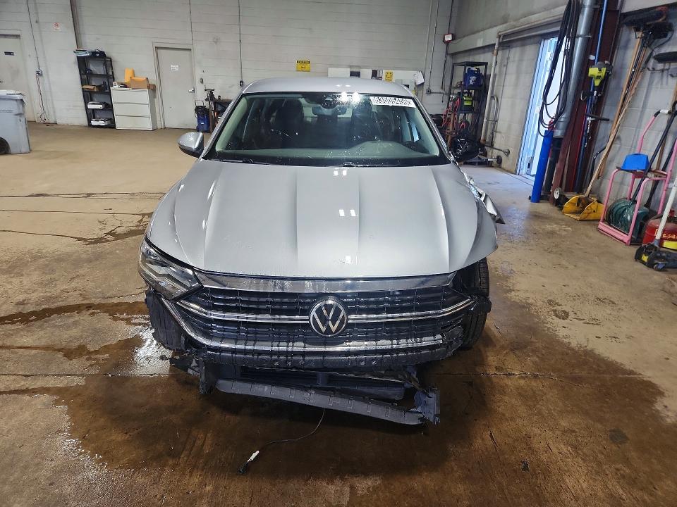 63505456 :رقم المزاد ، 3VW5M7BU2RM037285 vin ، 2024 Volkswagen Jetta مزاد بيع