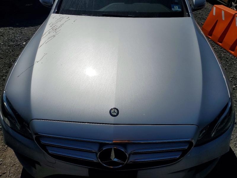 65985286 :رقم المزاد ، WDDZF4KB5HA040131 vin ، 2017 Mercedes-benz E مزاد بيع