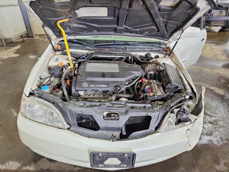 Продажа на аукционе авто 2001 Acura 3.2tl, vin: 19UUA56621A013529, номер лота: 64597396