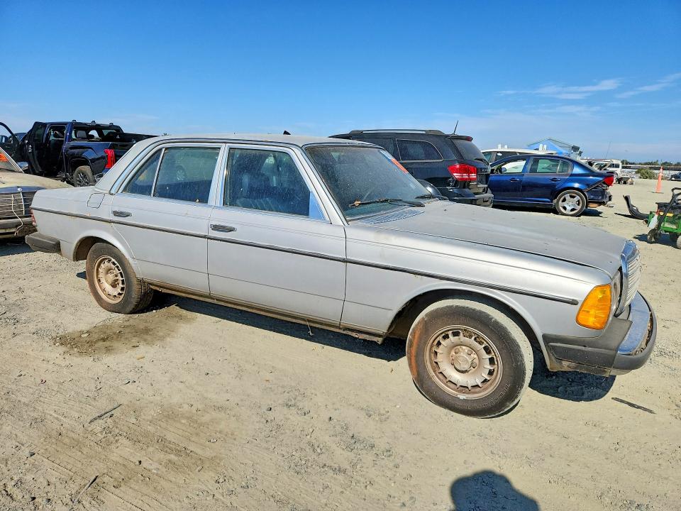 Продаж на аукціоні авто 1982 Mercedes-benz 300 D, vin: WDBAB33A6CB004307, номер лоту: 63917386
