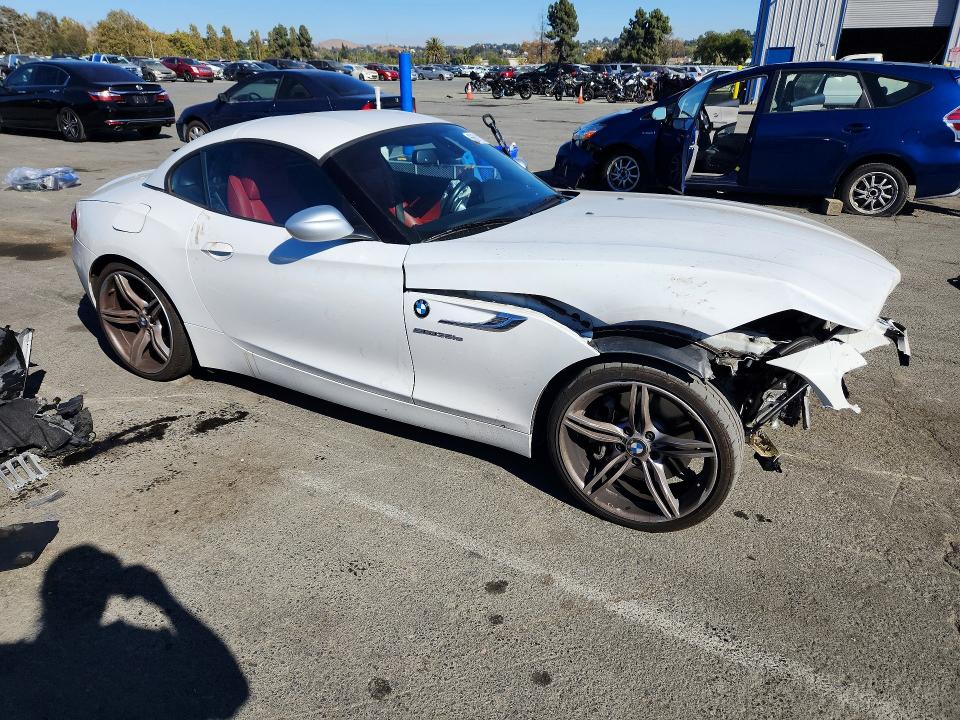66617136 :رقم المزاد ، WBALM1C52GE634936 vin ، 2016 Bmw Z4 مزاد بيع