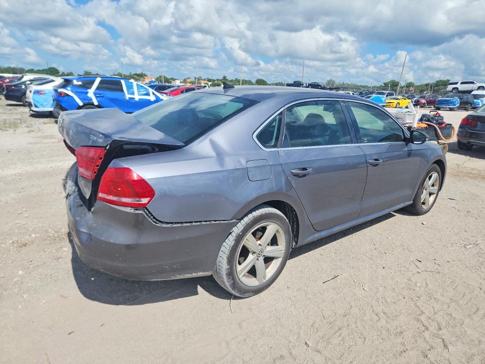 2012 Volkswagen Passat მანქანა იყიდება აუქციონზე, vin: 1VWBN7A37CC044945, აუქციონის ნომერი: 64754306