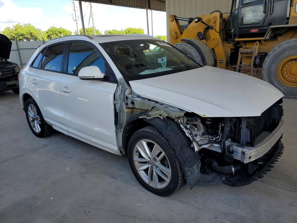 Продаж на аукціоні авто 2018 Audi Q3, vin: WA1BCCFS1JR021604, номер лоту: 64024326