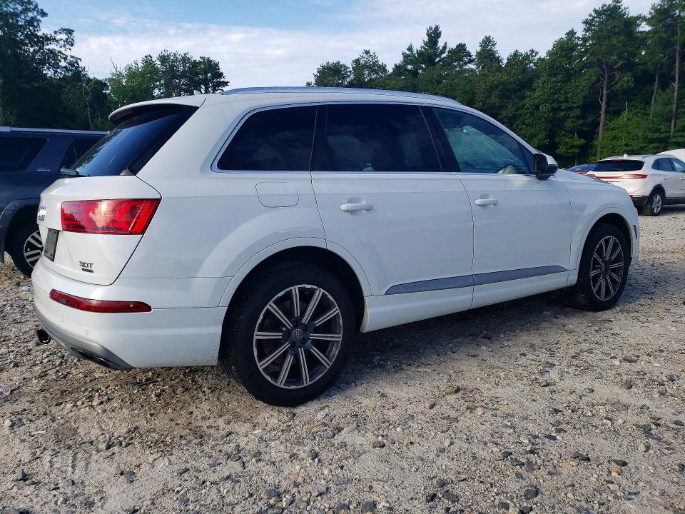 Продаж на аукціоні авто 2017 Audi Q7, vin: WA1LAAF74HD006323, номер лоту: 63869996