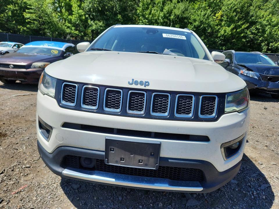 66266546 :رقم المزاد ، 3C4NJCCB4JT406420 vin ، 2018 Jeep Compass مزاد بيع