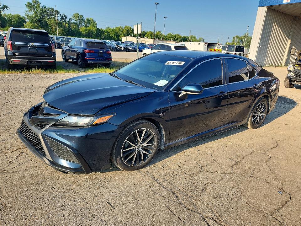 2021 Toyota Camry მანქანა იყიდება აუქციონზე, vin: 4T1G11AK5MU461819, აუქციონის ნომერი: 65281716