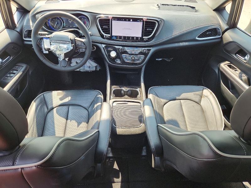 66070226 :رقم المزاد ، 2C4RC1GG4VR557126 vin ، 2027 Chrysler Pacifica مزاد بيع