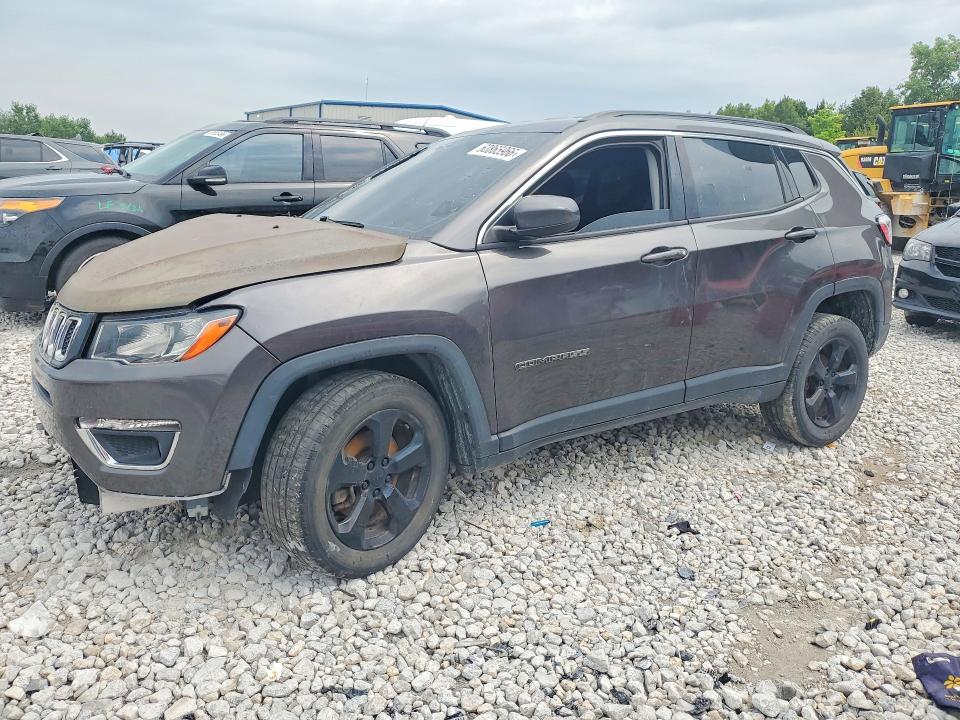 63865966 :رقم المزاد ، 3C4NJDBB9JT168314 vin ، 2018 Jeep Compass مزاد بيع