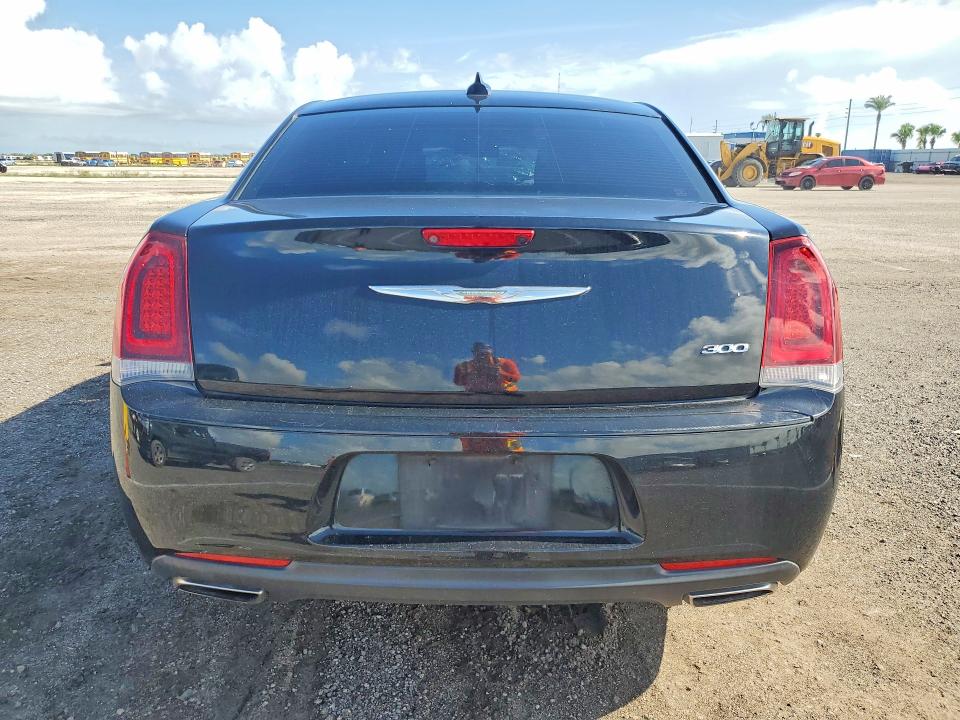 Продаж на аукціоні авто 2019 Chrysler 300, vin: 2C3CCAAG6KH747272, номер лоту: 63878846