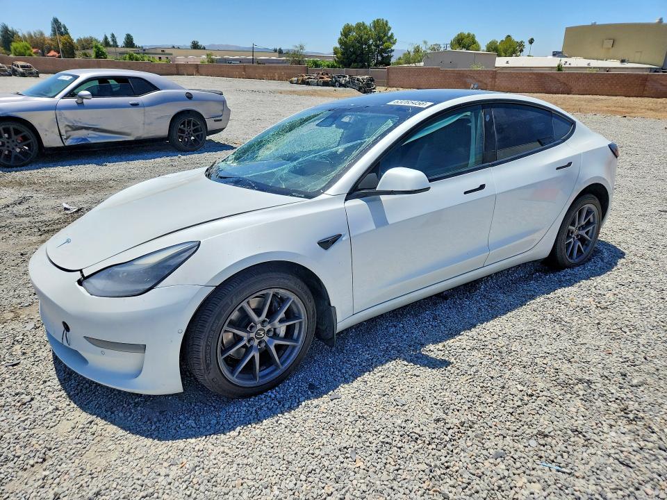 2022 Tesla Model 3 მანქანა იყიდება აუქციონზე, vin: 5YJ3E1EB0NF197131, აუქციონის ნომერი: 63265456