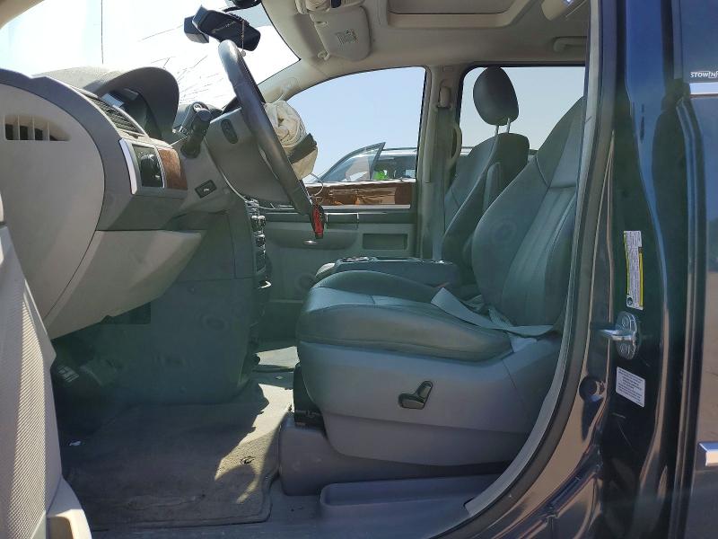 2009 Chrysler Town & Country მანქანა იყიდება აუქციონზე, vin: 2A8HR54XX9R511224, აუქციონის ნომერი: 64071096