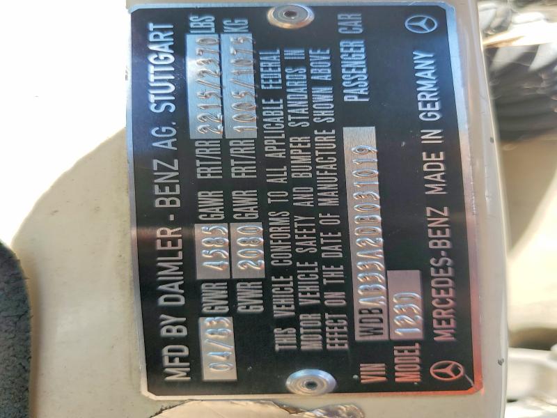 64330766 :رقم المزاد ، WDBAB33A2DB031019 vin ، 1983 Mercedes-benz 300 مزاد بيع