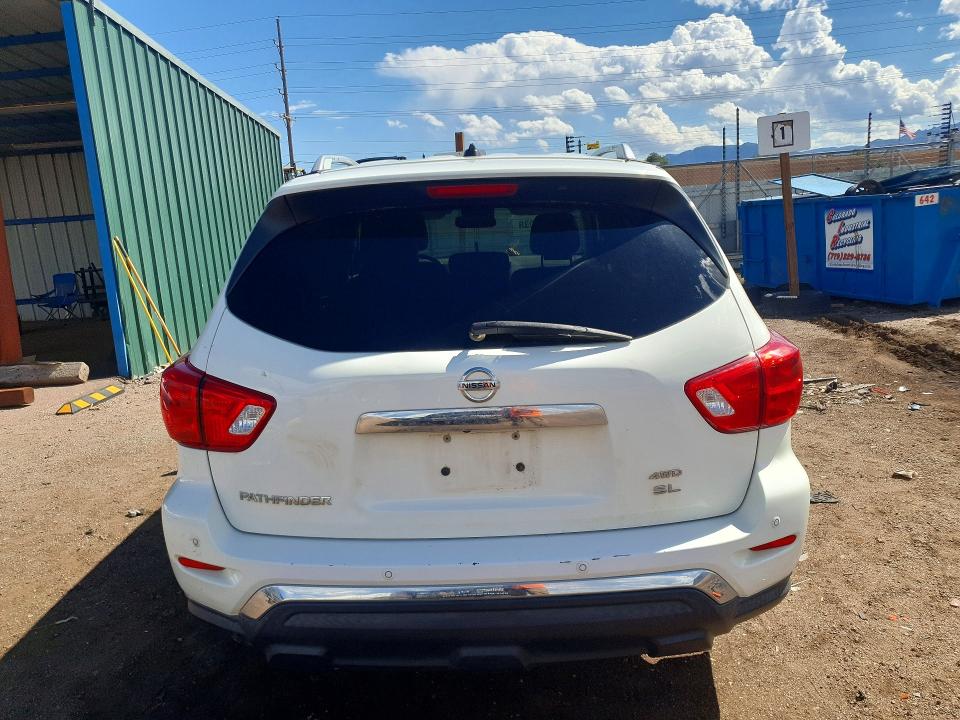 Продажа на аукционе авто 2018 Nissan Pathfinder, vin: 5N1DR2MM7JC611736, номер лота: 65466336