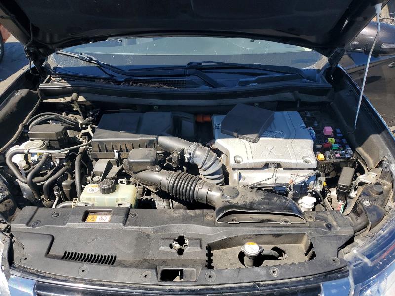 63883146 :رقم المزاد ، JA4J24A55JZ028514 vin ، 2018 Mitsubishi Outlander مزاد بيع