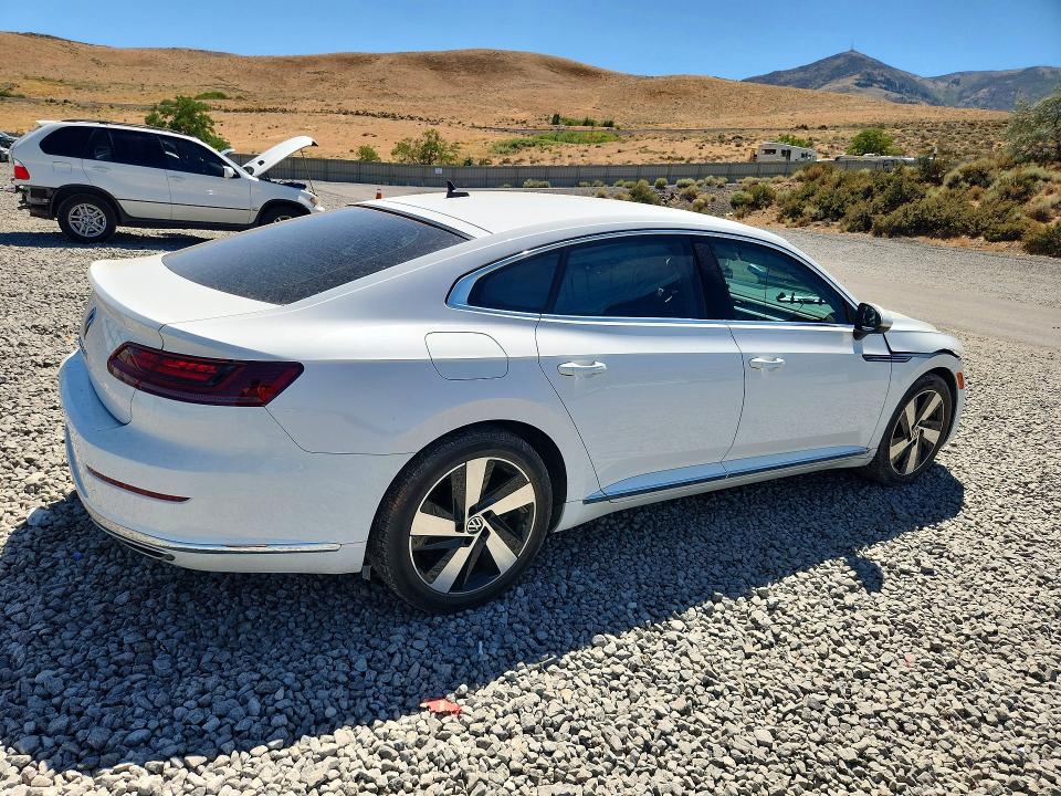 2021 Volkswagen Arteon მანქანა იყიდება აუქციონზე, vin: WVWAR7AN1ME012180, აუქციონის ნომერი: 64144776