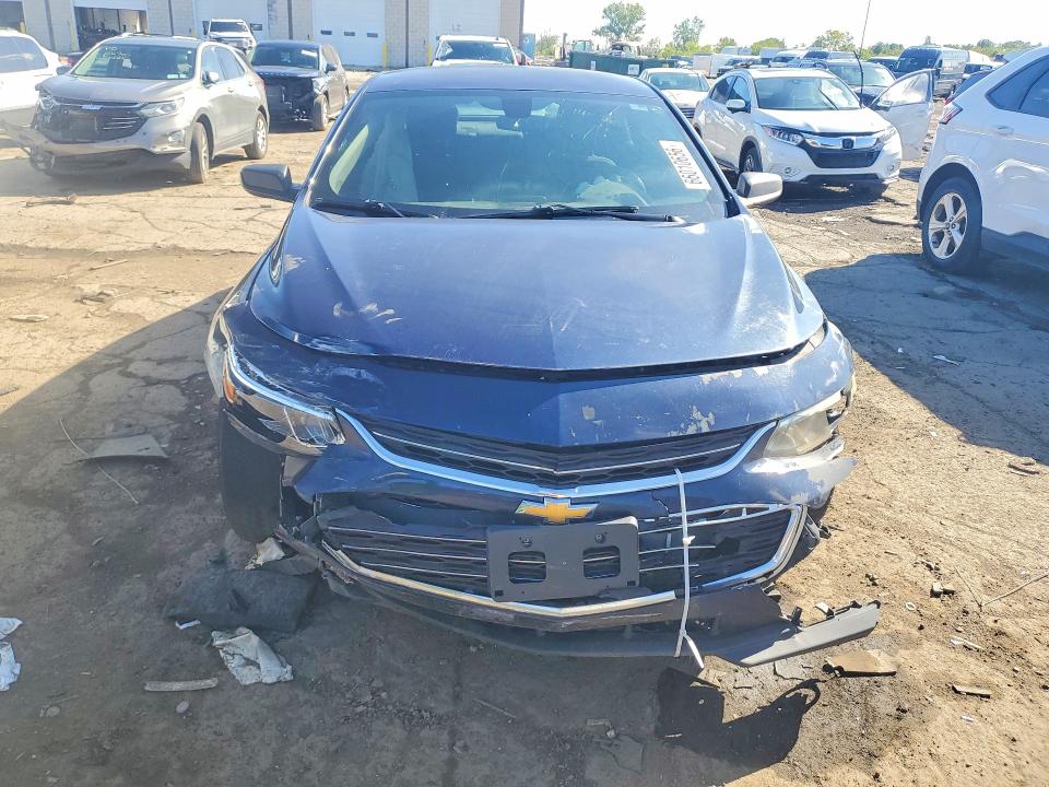66010656 :رقم المزاد ، 1G1ZC5ST5HF256798 vin ، 2017 Chevrolet Malibu مزاد بيع