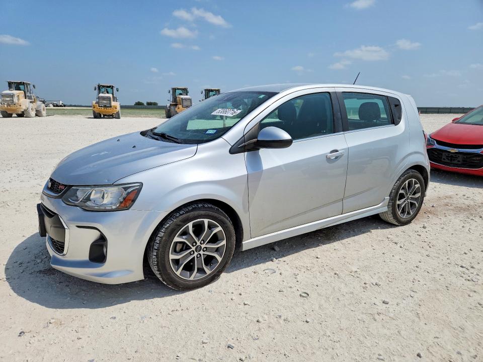 63860716 :رقم المزاد ، 1G1JD6SH6J4129572 vin ، 2018 Chevrolet Sonic مزاد بيع